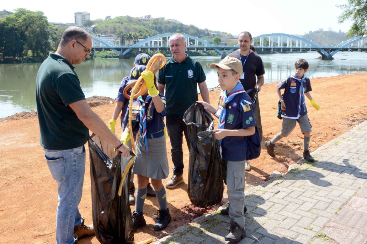 27.cf.res.cidades.barra mansa realiza mutirão.1.crianÇas.pauloimaspmbr (3)