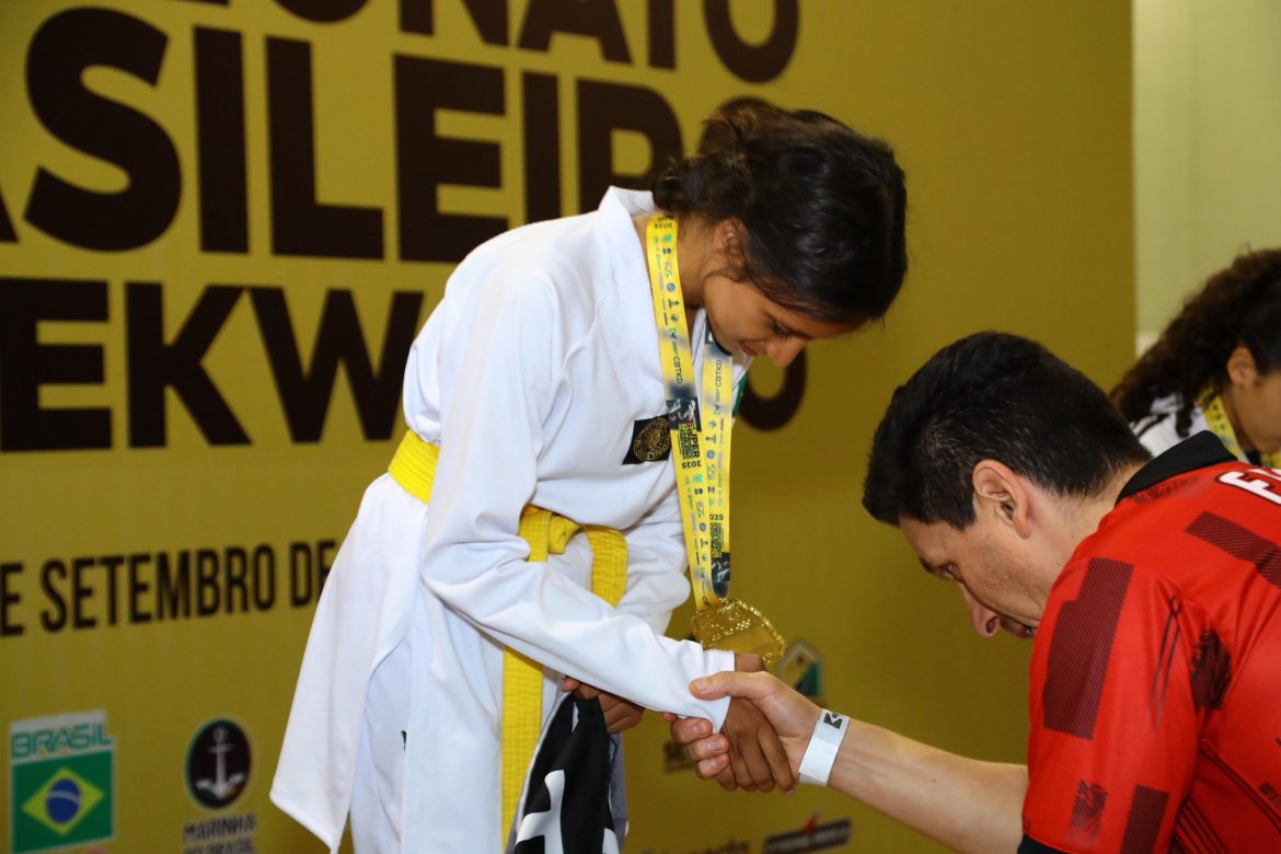28 cidades atleta de rio claro conquista ouro no campeonato brasileiro de taekwondo divulgação (1)