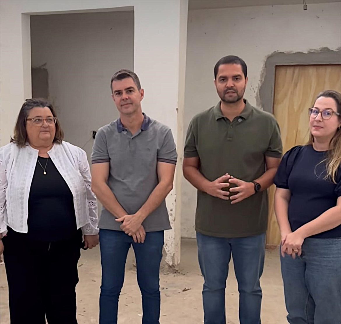 29.cf.res.polÍtica.prefeito anuncia reforma da clínica.1.kaio.redessociais