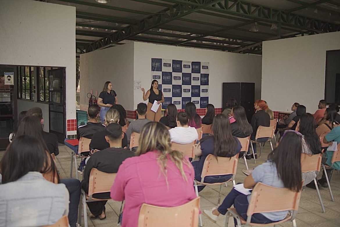 35.cf.res.economia.mais de 130 candidatos participam.divulgaÇÃopmpr