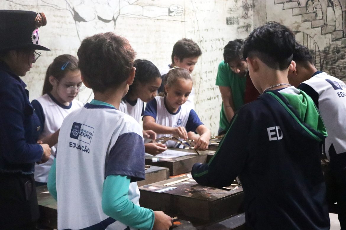 37.cf.res.cidades.exposição steam xp.2.estudantes.redessociais (4)