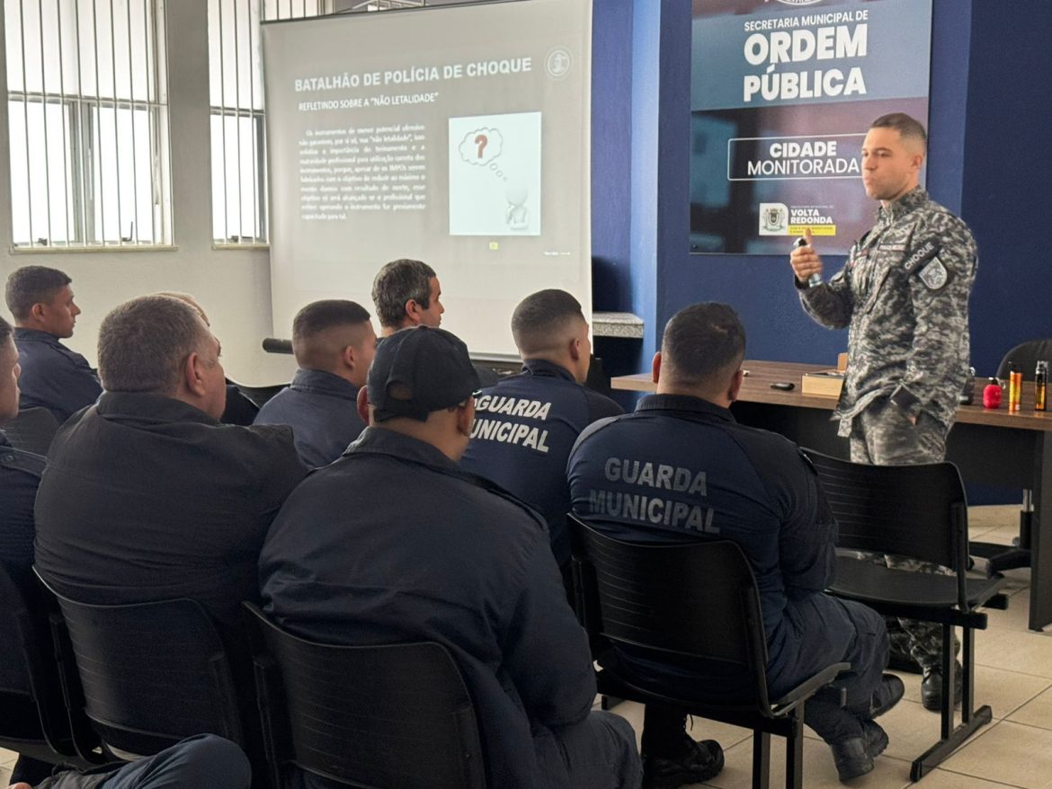 42 cidades batalhão de choque da pm capacita guardas municipais para a utilização de espargidores e dispositivos eletroincapacitantes divulgaÇÃo semop1
