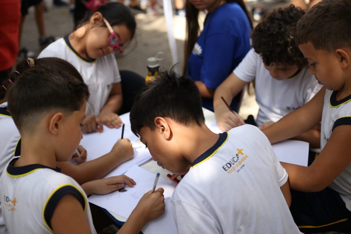 aberta a programação em comemoração aos 70 anos da biblioteca municipal de volta redonda adriana cópio pmvr11 aberta a programação em comemoração aos 70 anos da biblioteca municipal de volta redonda adriana cópio pmvr11