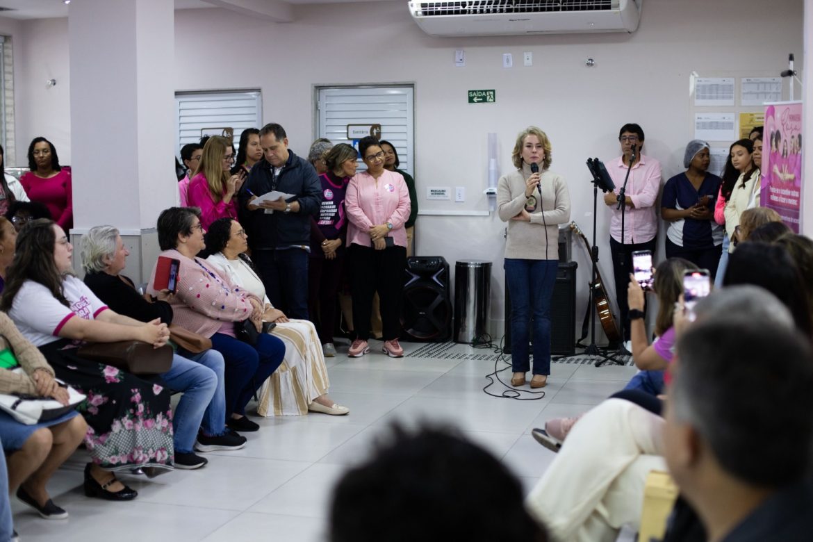 aberta em volta redonda a campanha primavera rosa com conscientização sobre a saúde da mulher cris oliveira pmvr11