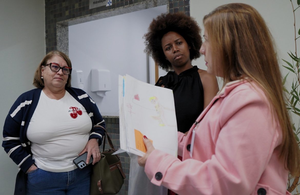 ação sobre conscientização para doação de sangue é realizada no cmei balãozinho vermelho geraldo henrique pmvr