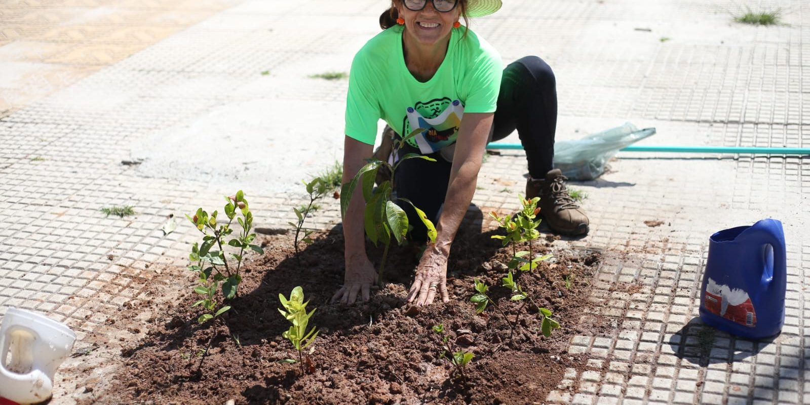 ações pelo dia mundial da limpeza e pelo dia da Árvore são realizadas em volta redonda adrian cópio pmvr