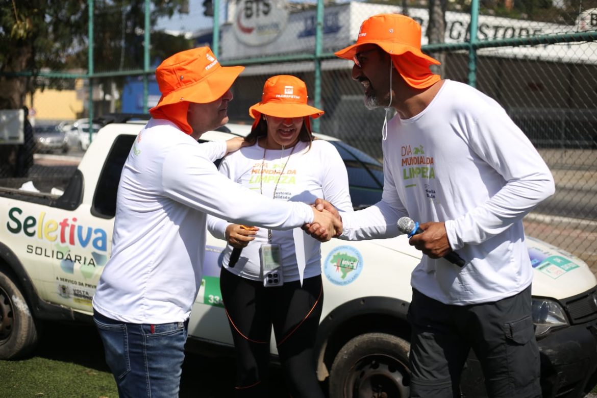 ações pelo dia mundial da limpeza e pelo dia da Árvore são realizadas em volta redonda adrian cópio pmvr13