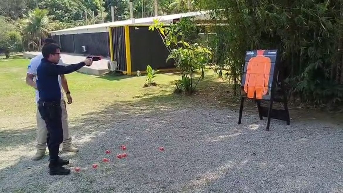 agentes da guarda municipal de volta redonda recebem capacitação em armamentos não letais divulgação semop