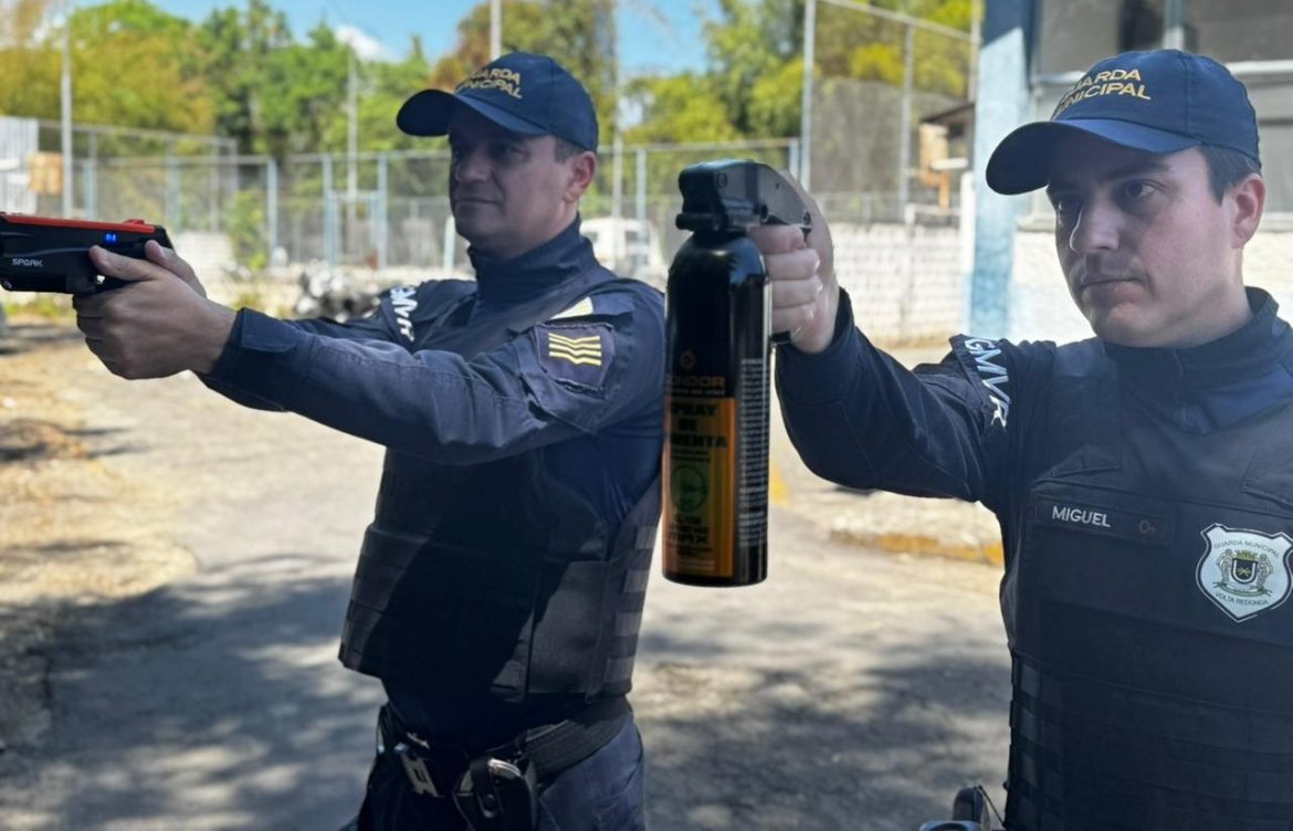 agentes da guarda municipal de volta redonda recebem capacitação em armamentos não letais divulgação semop11