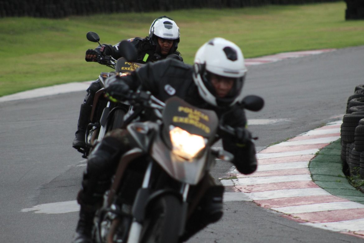 atividade conjunta entre ordem pública e militares do exército é realizada em volta redonda divulgação semop 1