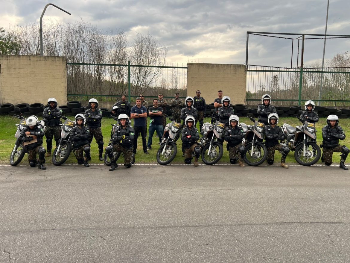 atividade conjunta entre ordem pública e militares do exército é realizada em volta redonda divulgação semop111