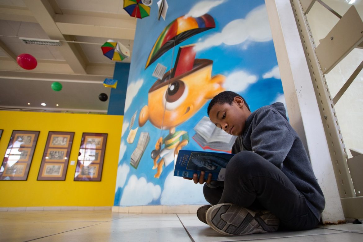 biblioteca municipal raul de leoni terá programação especial pelos 70 anos cris oliveira pmvr11 biblioteca municipal raul de leoni terá programação especial pelos 70 anos cris oliveira pmvr11