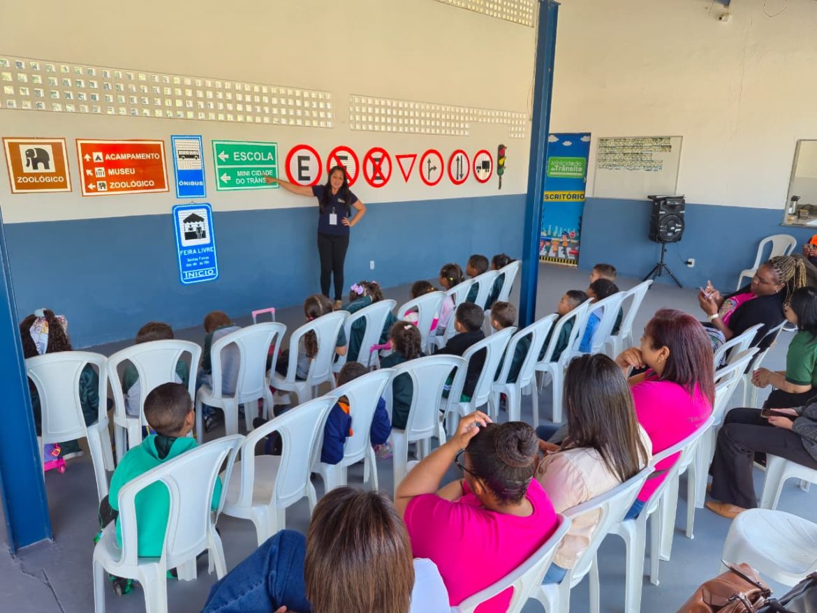 cidades da região têm a minicidade do trânsito de volta redonda como modelo divulgação semop111