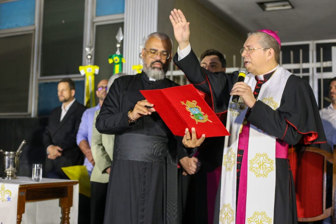 inaugurado em volta redonda monumento de nossa senhora da conceição adriana cópio pmvr1