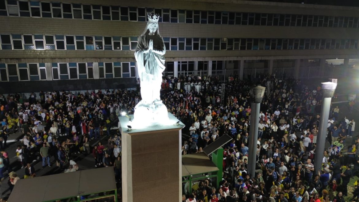 inaugurado em volta redonda monumento de nossa senhora da conceição adriana cópio pmvr15