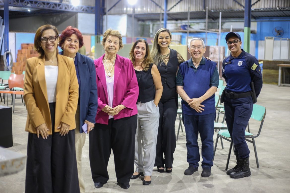 iniciadas aulas para mais uma turma de 170 alunas do projeto mulheres mãos à obra e vr adriana cópio pmvr111 iniciadas aulas para mais uma turma de 170 alunas do projeto mulheres mãos à obra e vr adriana cópio pmvr111
