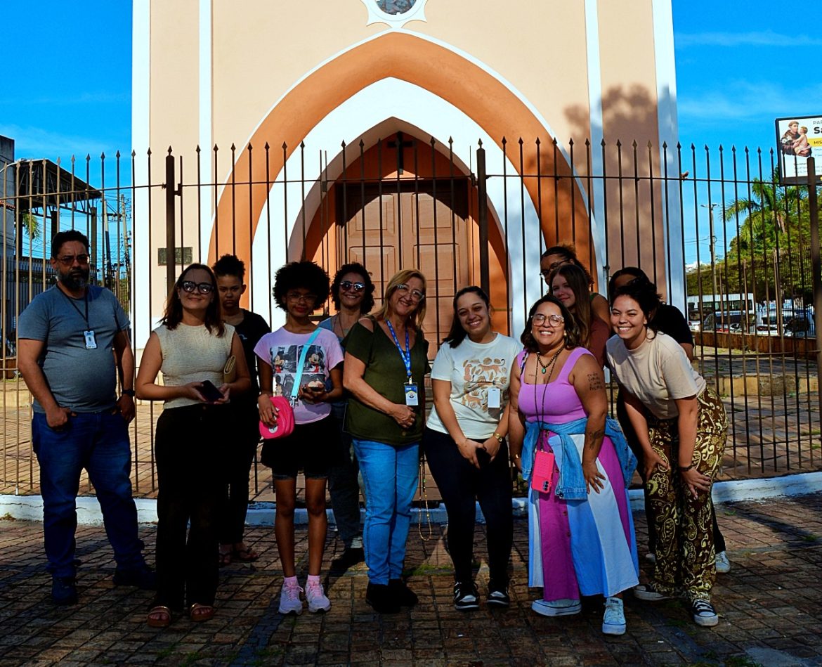 jovens do cras santo agostinho conhecem pontos turísticos de volta redonda através do ‘turistando em vr’ gean alves smas122 jovens do cras santo agostinho conhecem pontos turísticos de volta redonda através do ‘turistando em vr’ gean alves smas122