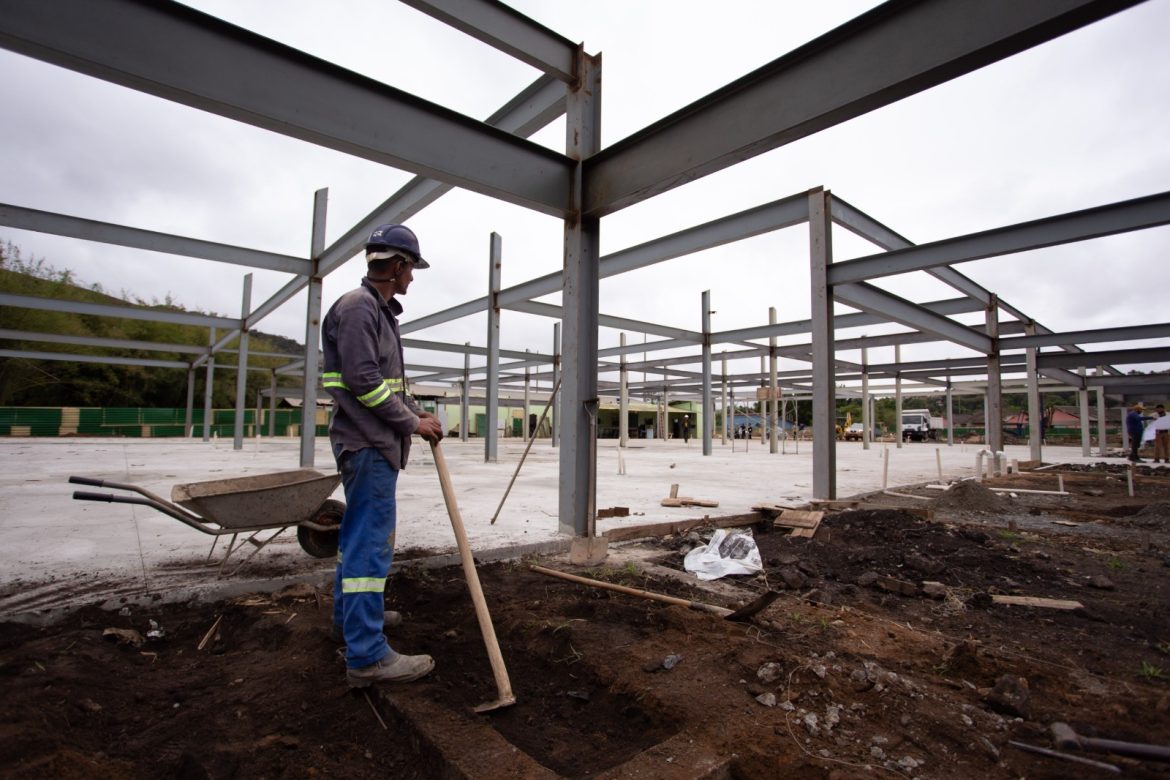 seguem avançando as obras da nova instalação do clube hípico de volta redonda cris oliveira pmvr111 seguem avançando as obras da nova instalação do clube hípico de volta redonda cris oliveira pmvr111