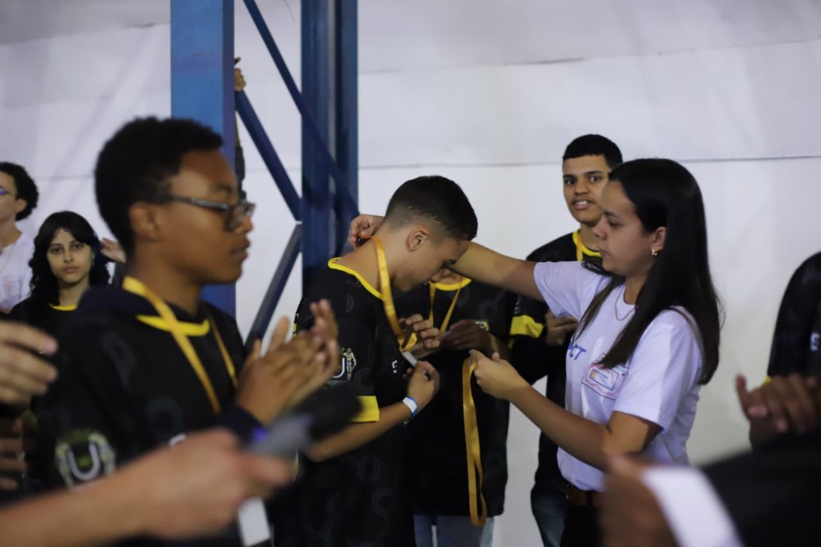 torneio juvenil de robótica cris oliveira pmvr torneio juvenil de robótica cris oliveira pmvr