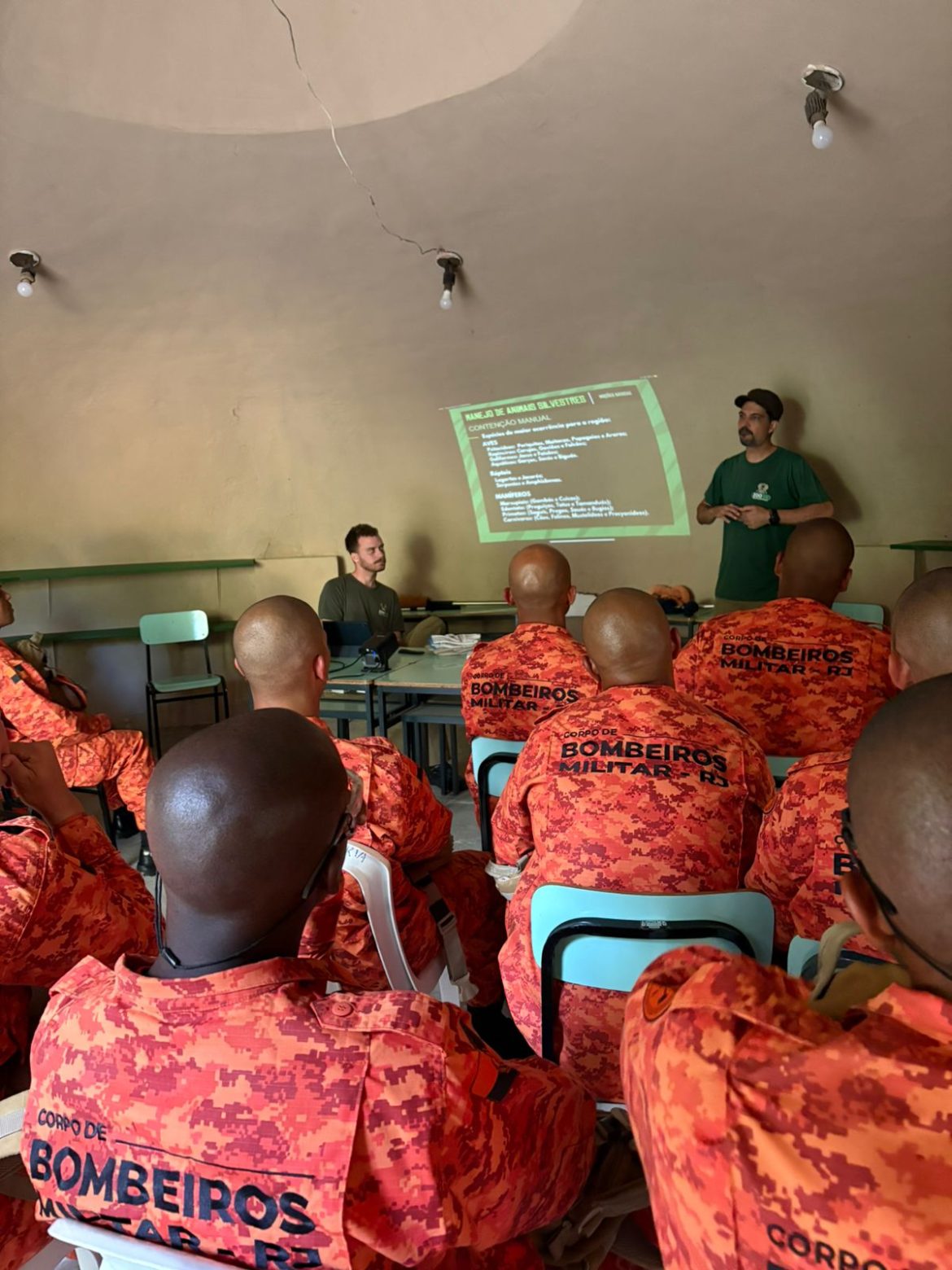 zoológico de volta redonda capacita corpo de bombeiros para manejo e captura de animais silvestres divulgação pmvr1