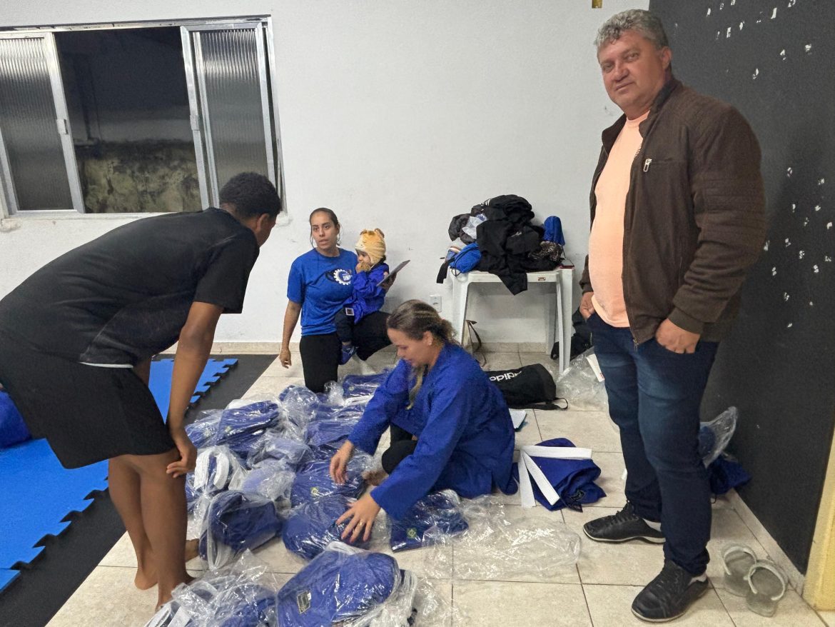 14.cf.res.esportes.alunos do projeto oficina de campeões (6)