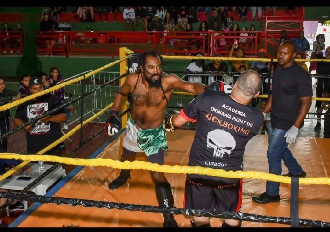 17.cf.res.esportes.atleta de porto real estreia no mma.redessociais