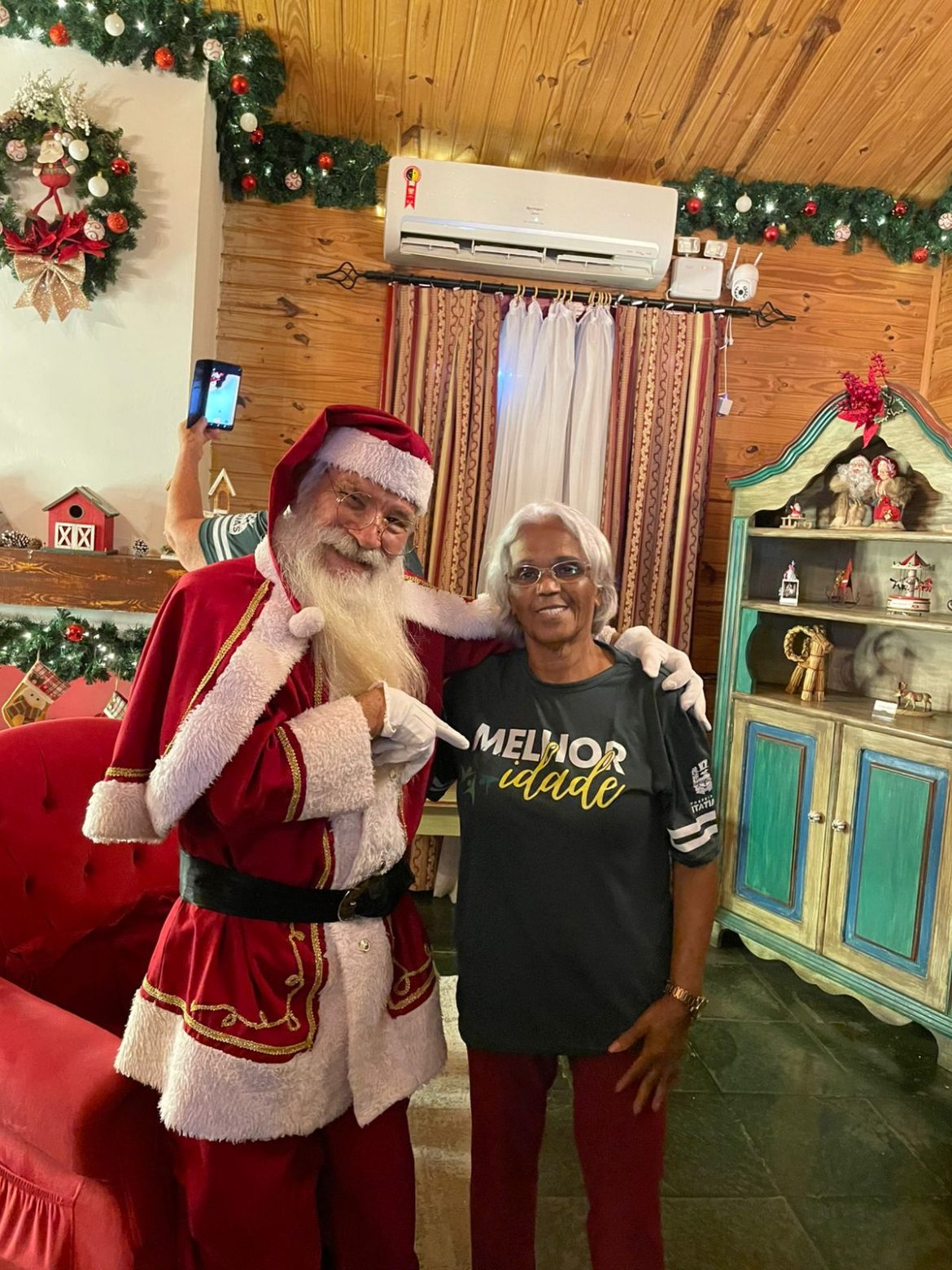 18.cf.res.cidades.idosos visitam casa do papai.1.idosos.redessociais (2)