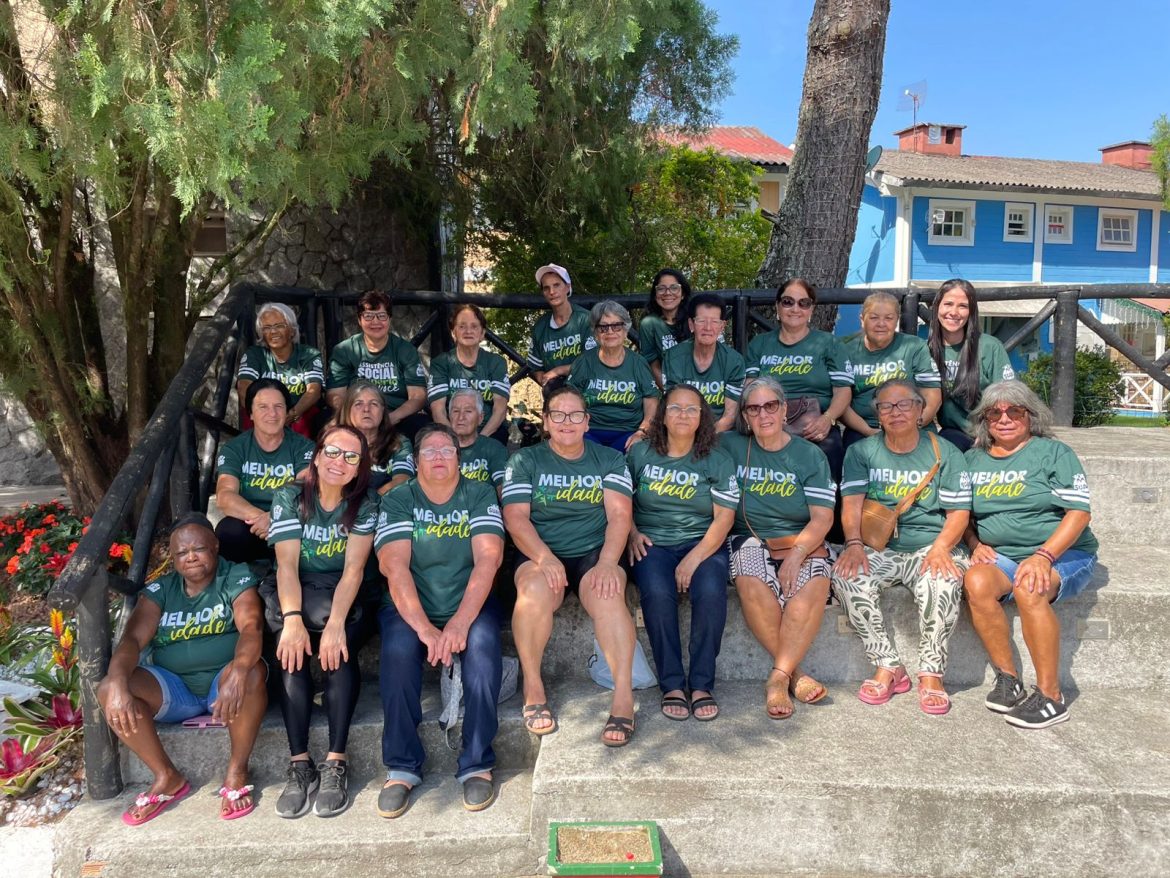 18.cf.res.cidades.idosos visitam casa do papai.1.idosos.redessociais (3)