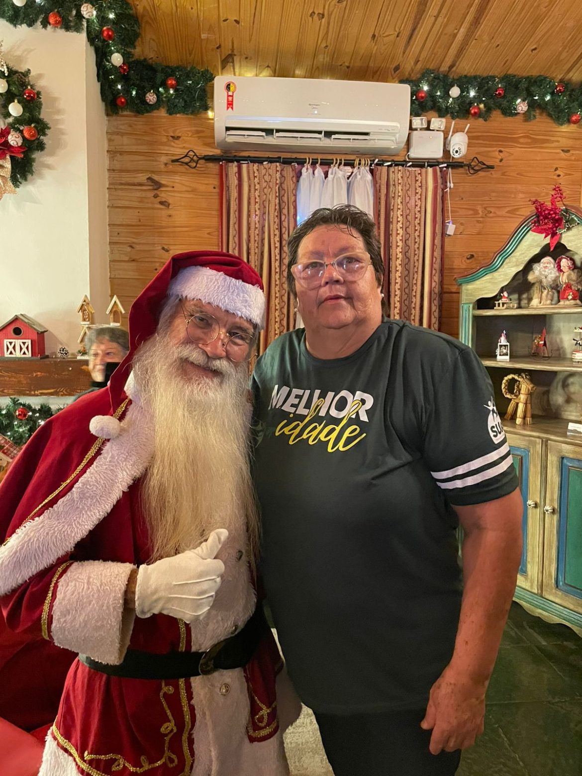 18.cf.res.cidades.idosos visitam casa do papai.1.idosos.redessociais (4)