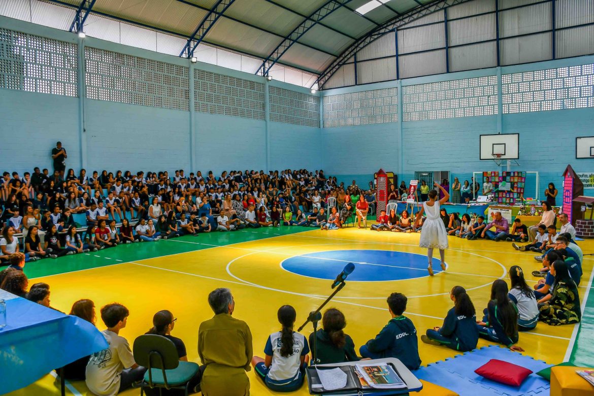 21.cf.res.cidades.feira literária da escola noel.2.alunos.redessociais (5)