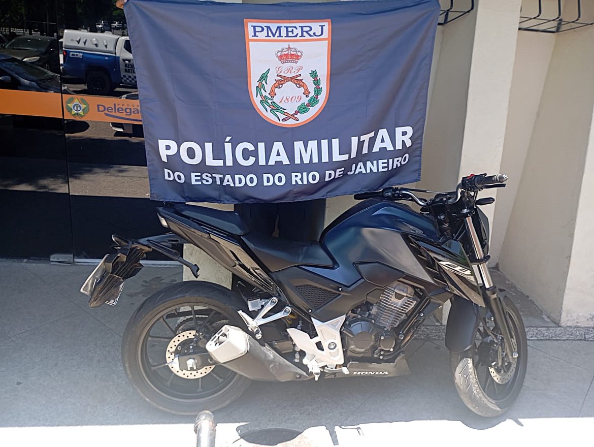 22.sf.res.polÍcia.adolescente é detido em resende.diculgaÇÃopm