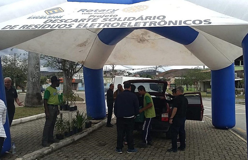 25.cf.res.cidades.itatiaia realiza mutirão de descarte.1.moradores.divulgaÇÃo