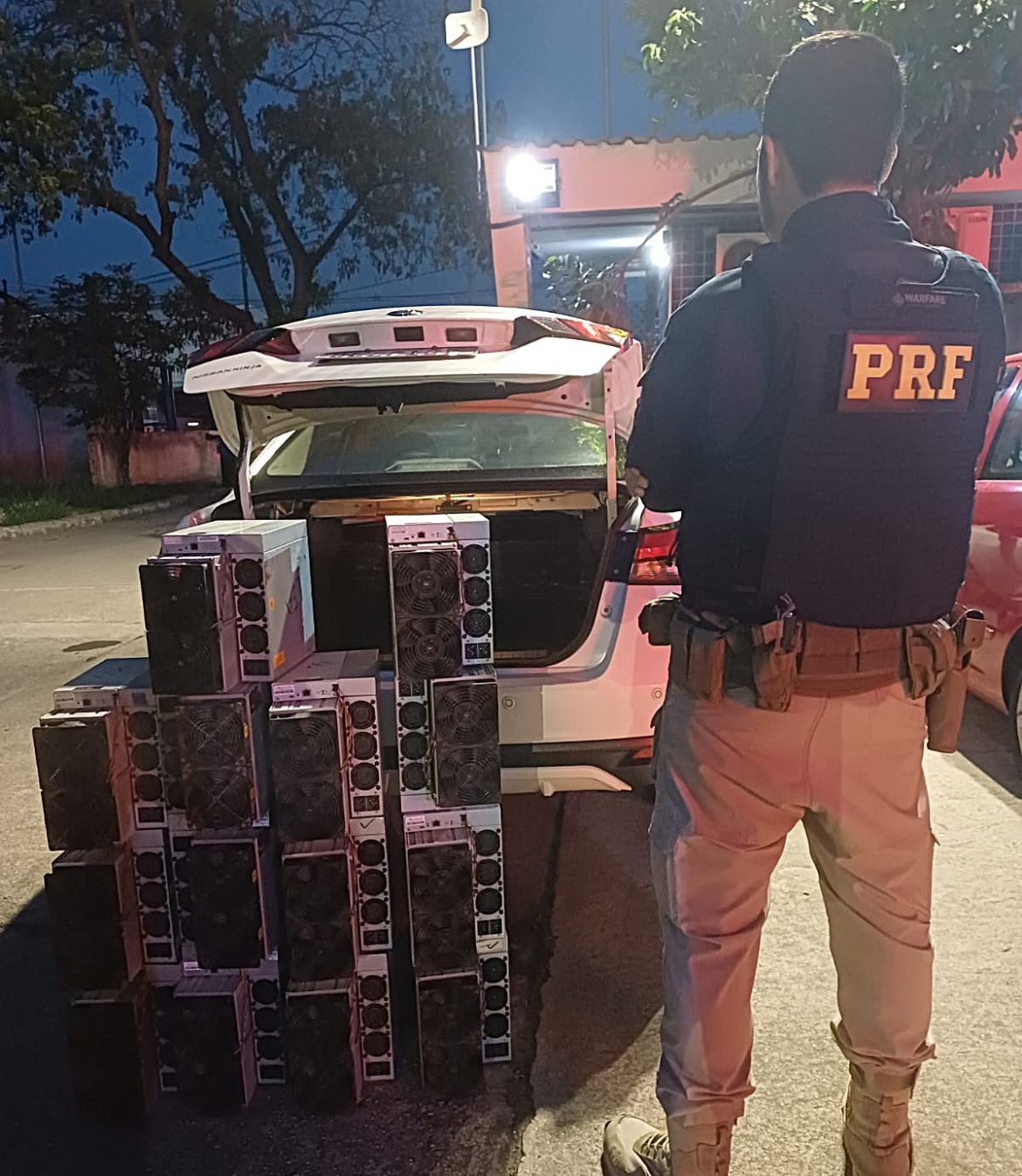 26.cf.res.polÍcia.prf apreende máquinas mineradoras.divulgaÇÃoprf