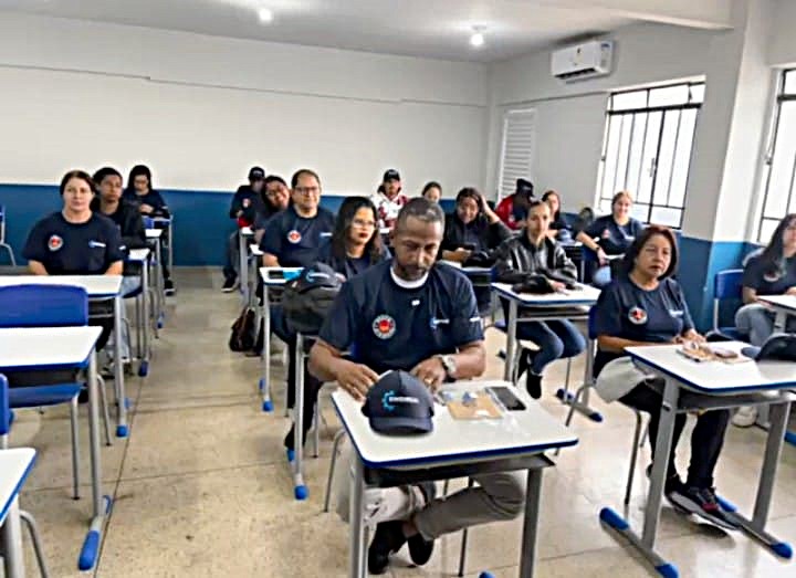 27.cf.res.economia.cecapi inicia curso de formação.2.curso.divulgaÇÃopmpr