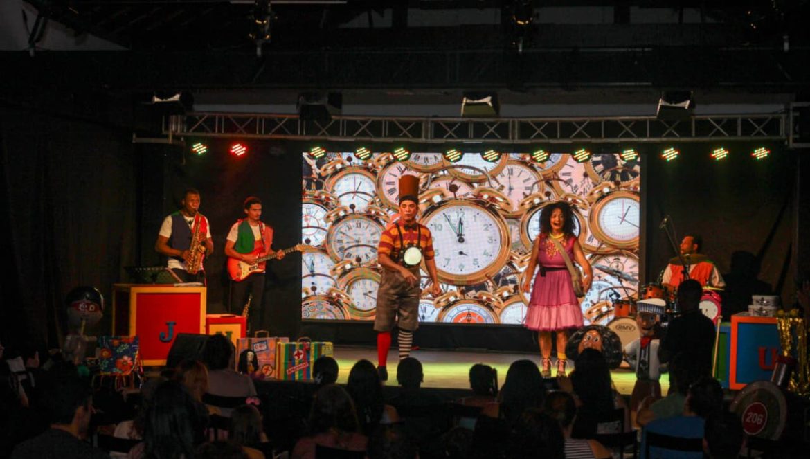 33.cf.res.cultura.festival de teatro infantil encanta.1.juju.divulgaÇÃopmbp