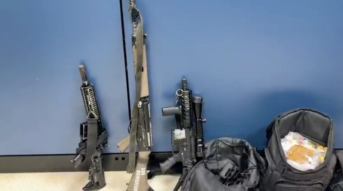 819272ff273141dab57aa1c92b10ed49