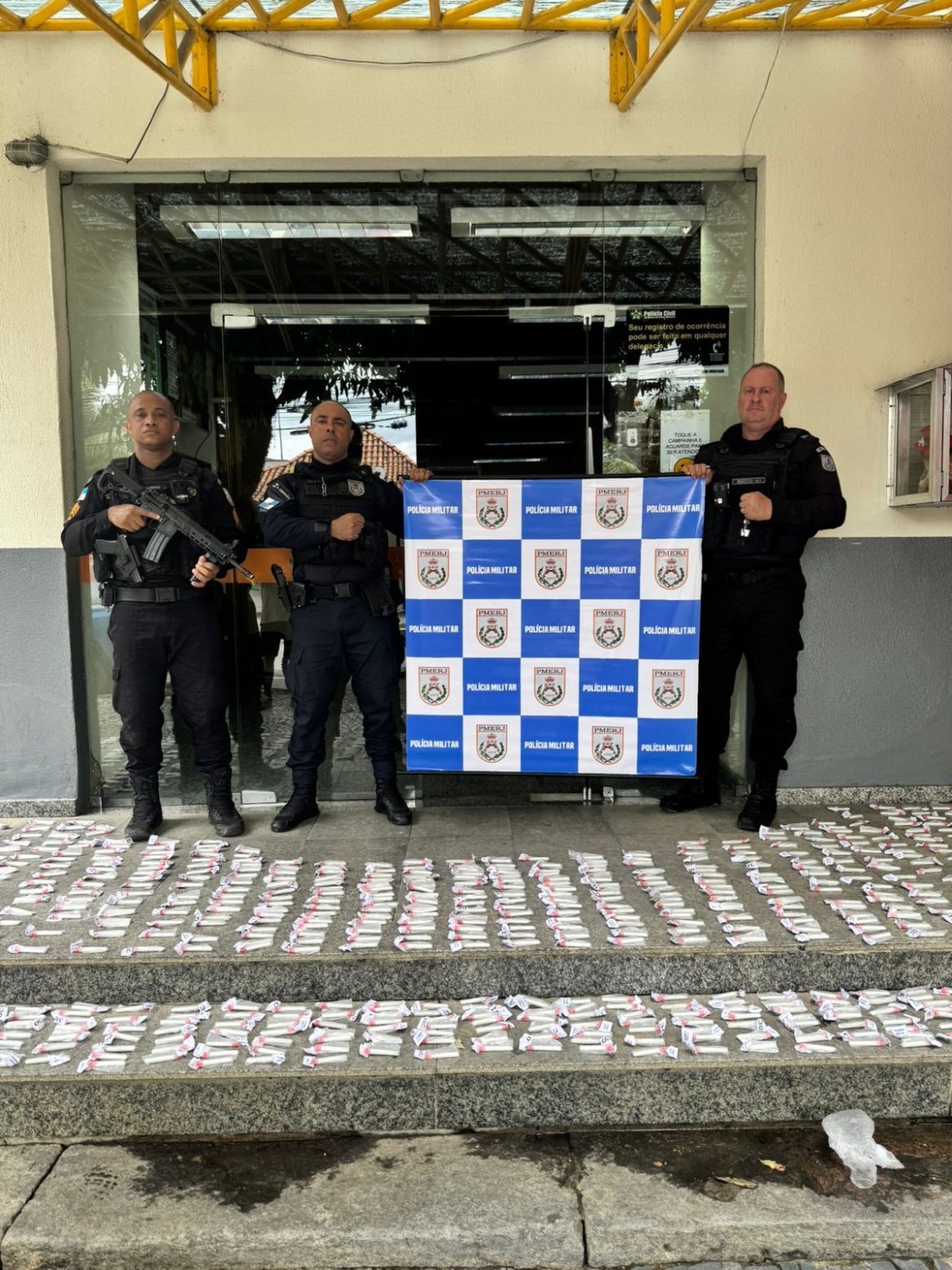 ação da polícia militar resulta na apreensão de carga de cocaína em paraíba do sul divulgação111 ação da polícia militar resulta na apreensão de carga de cocaína em paraíba do sul divulgação111