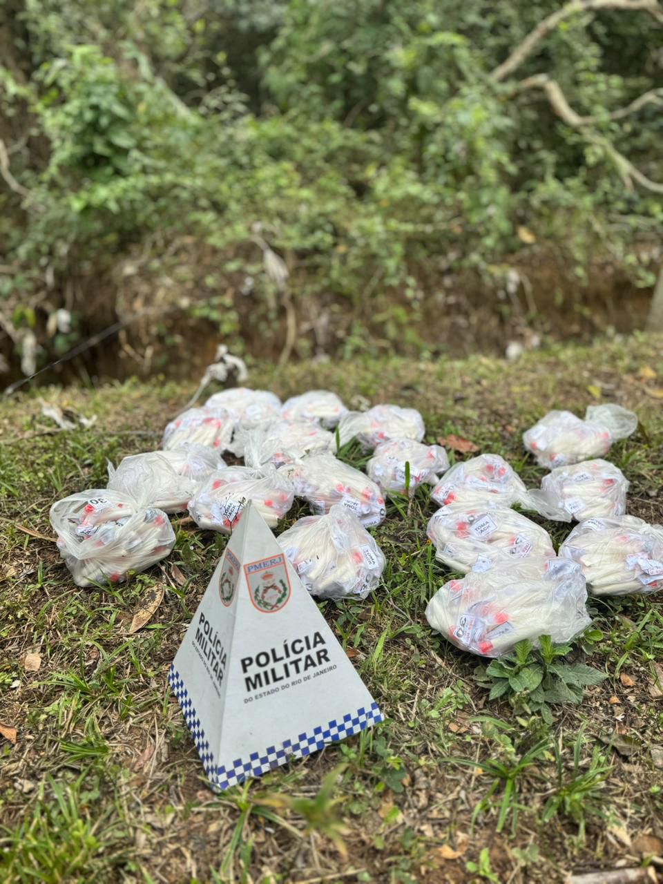 ação da polícia militar resulta na apreensão de carga de cocaína em paraíba do sul divulgação1111 ação da polícia militar resulta na apreensão de carga de cocaína em paraíba do sul divulgação1111
