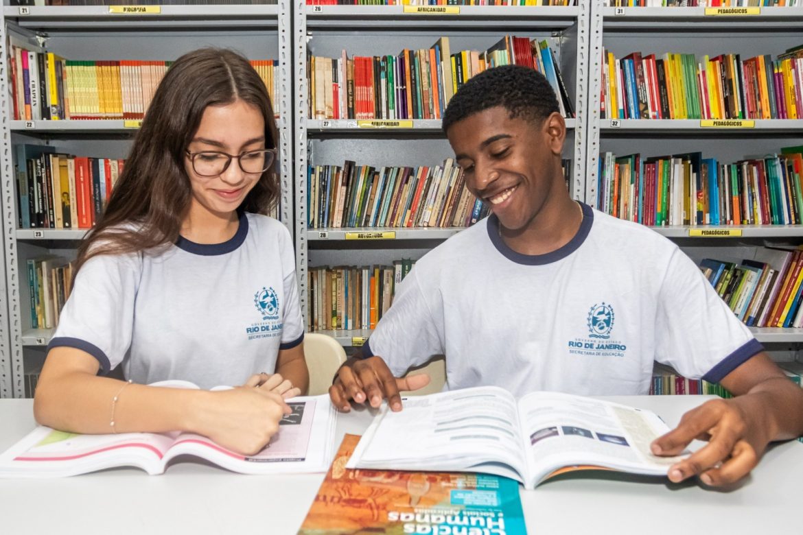 aeb9b10a1d434e18a98fbb593b5462e6