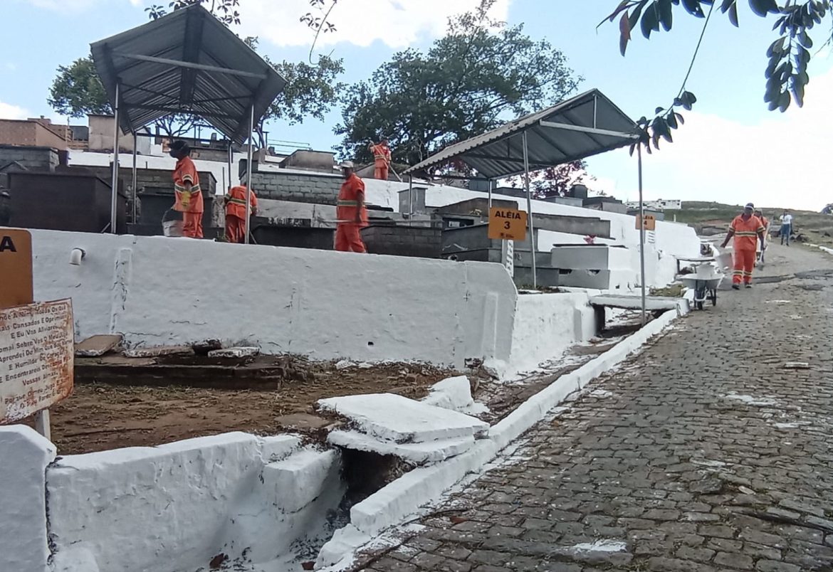 cerca de 12 mil pessoas devem visitar o cemitério municipal de volta redonda no dia de finados divulgação smsp11 cerca de 12 mil pessoas devem visitar o cemitério municipal de volta redonda no dia de finados divulgação smsp11