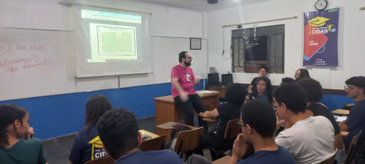 dia do professor é celebrado pelo mep com mapa de aprovações dos 25 anos do pré vestibular cidadão divulgação11