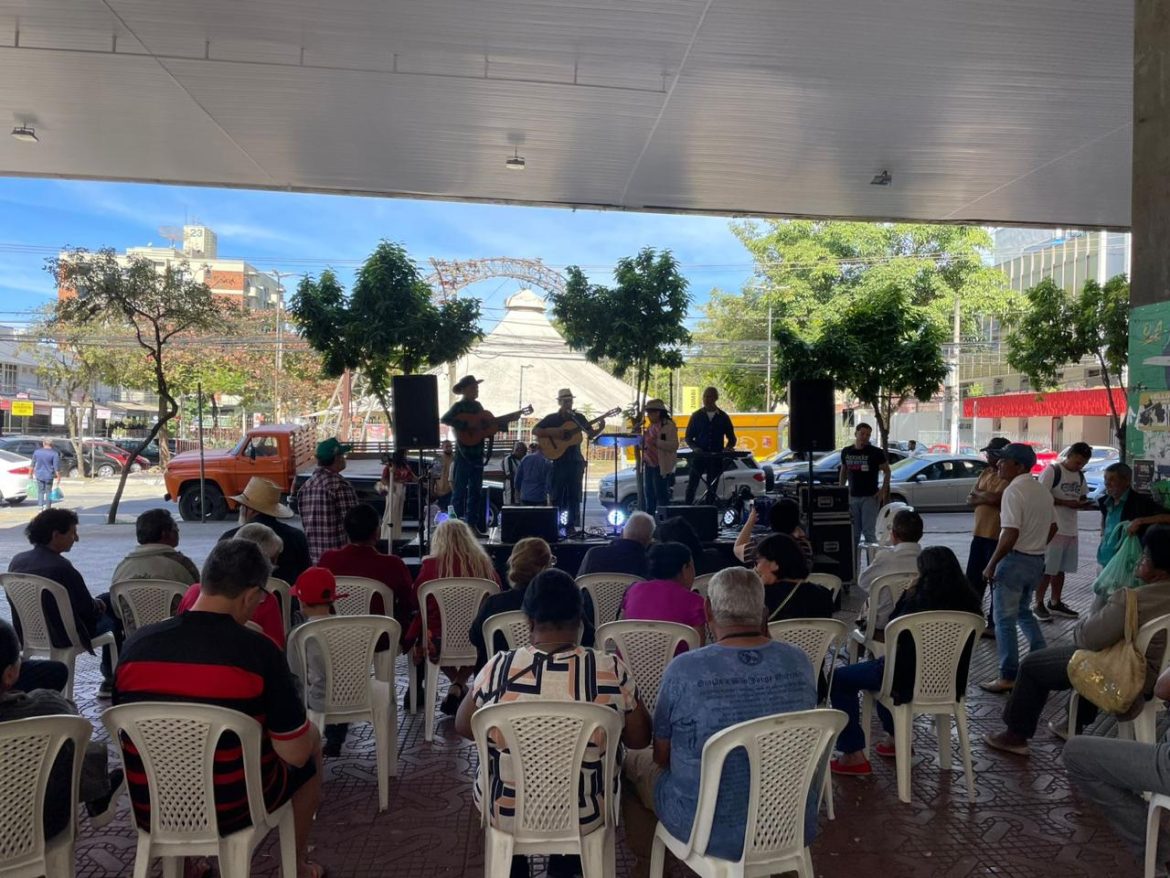 domingo cultural embaixo da biblioteca municipal vai movimentar o fim de semana em volta redonda divulgação pmvr13 domingo cultural embaixo da biblioteca municipal vai movimentar o fim de semana em volta redonda divulgação pmvr13