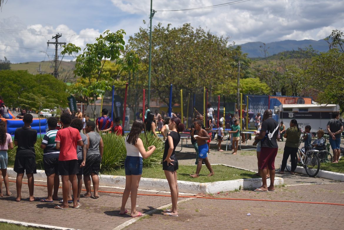 festa das crianças na vila esperança divulgação redes sociais (4)