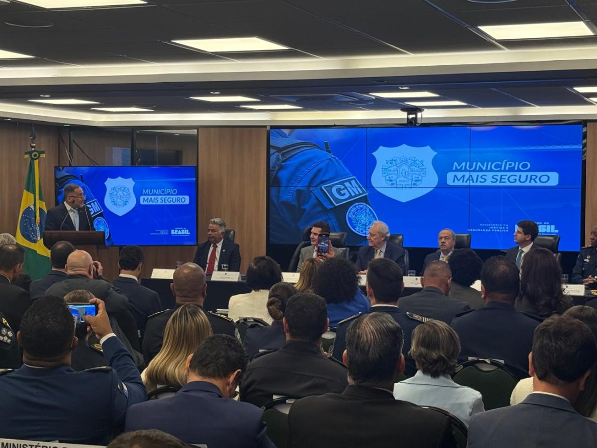 lançamento nacional do programa ‘município mais seguro’ conta com presença de volta redonda divulgação semop