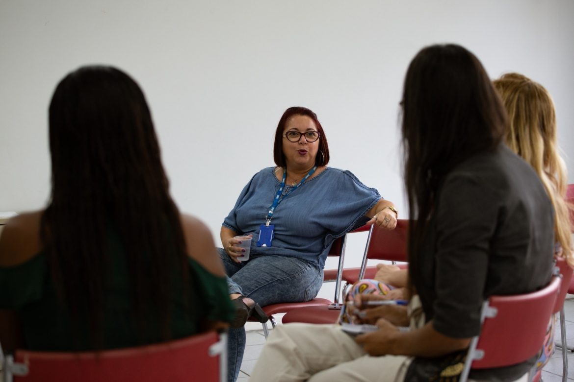 médicos da uerj conhecem modelo de cuidado apresentado pelo centro de alzheimer de vr cris oliveira uerj11 médicos da uerj conhecem modelo de cuidado apresentado pelo centro de alzheimer de vr cris oliveira uerj11