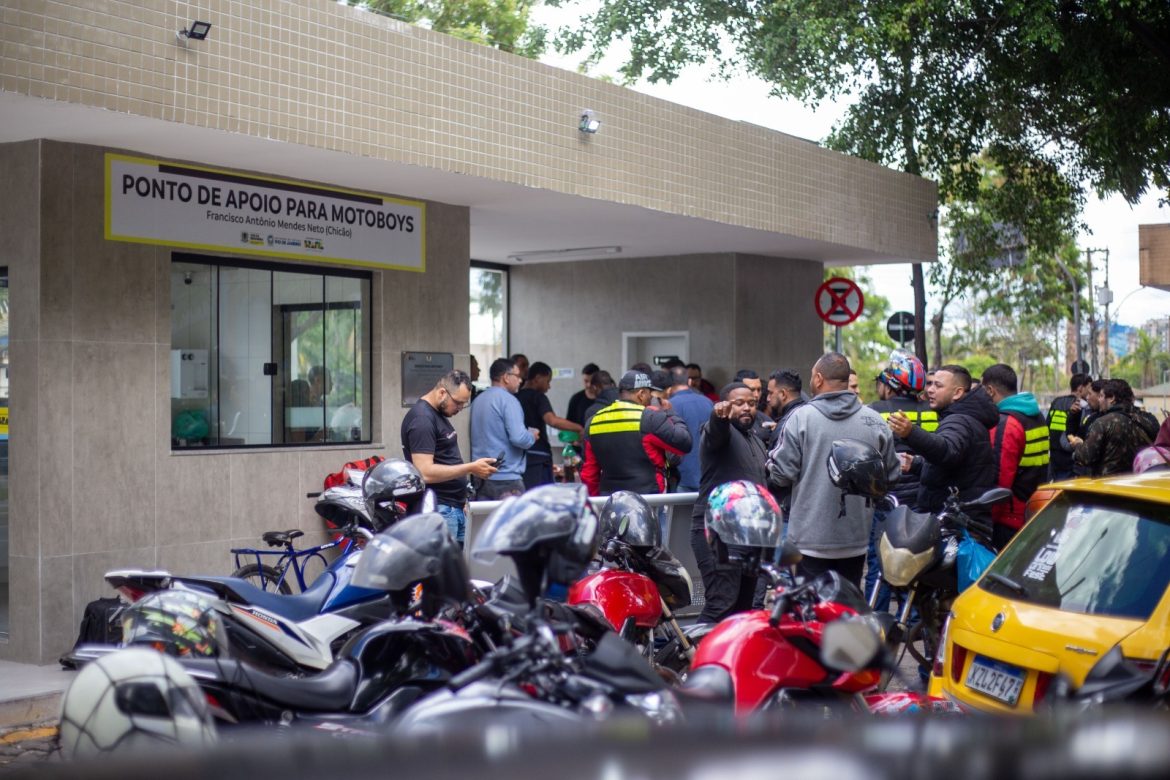 motoboys de volta redonda vão ganhar novo ponto de apoio no bairro retiro adriana cópio secom motoboys de volta redonda vão ganhar novo ponto de apoio no bairro retiro adriana cópio secom