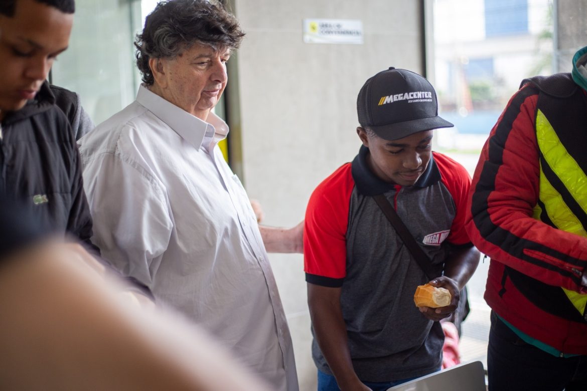 motoboys de volta redonda vão ganhar novo ponto de apoio no bairro retiro adriana cópio secom1 motoboys de volta redonda vão ganhar novo ponto de apoio no bairro retiro adriana cópio secom1