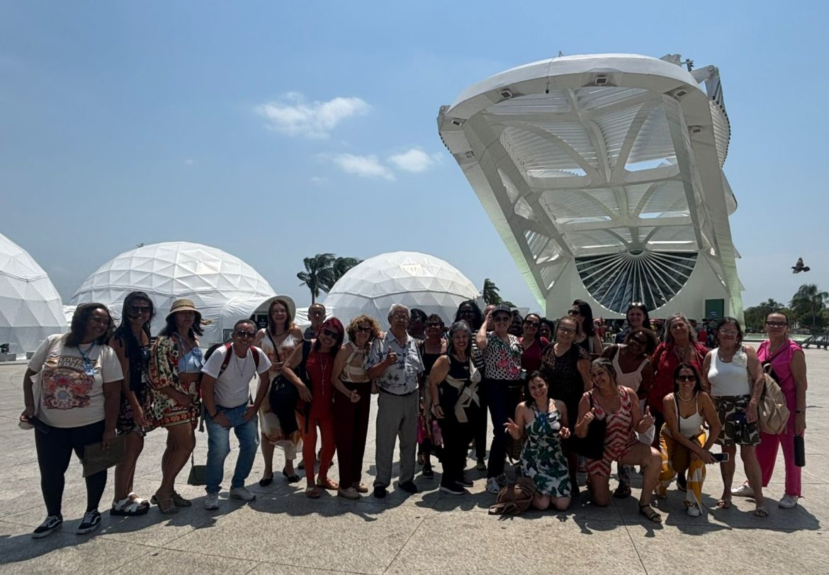 museu do amanhã recebe visita de usuários acompanhados pelo cras rústico em volta redonda divulgação smas