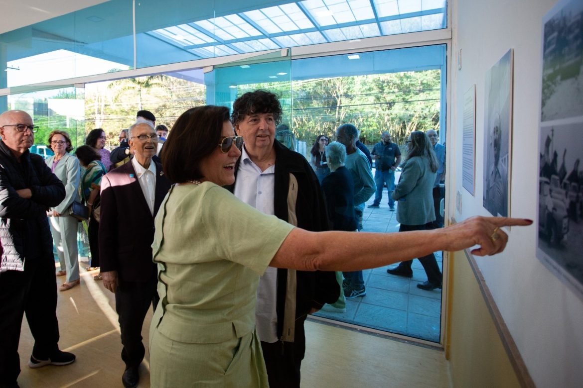 notasvr biblioteca municipal de vr recebe nova expoisÇÃo arquivo cris oliveira 1