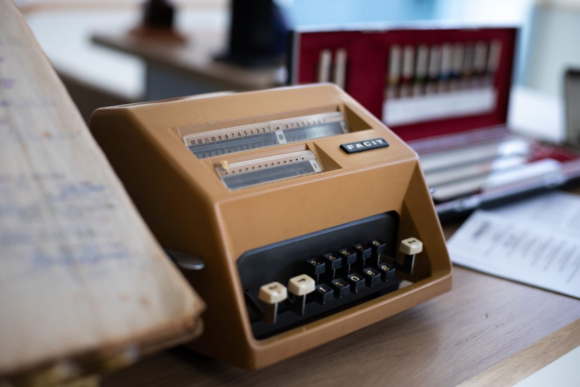 notasvr biblioteca municipal de vr recebe nova expoisÇÃo arquivo cris oliveira notasvr biblioteca municipal de vr recebe nova expoisÇÃo arquivo cris oliveira